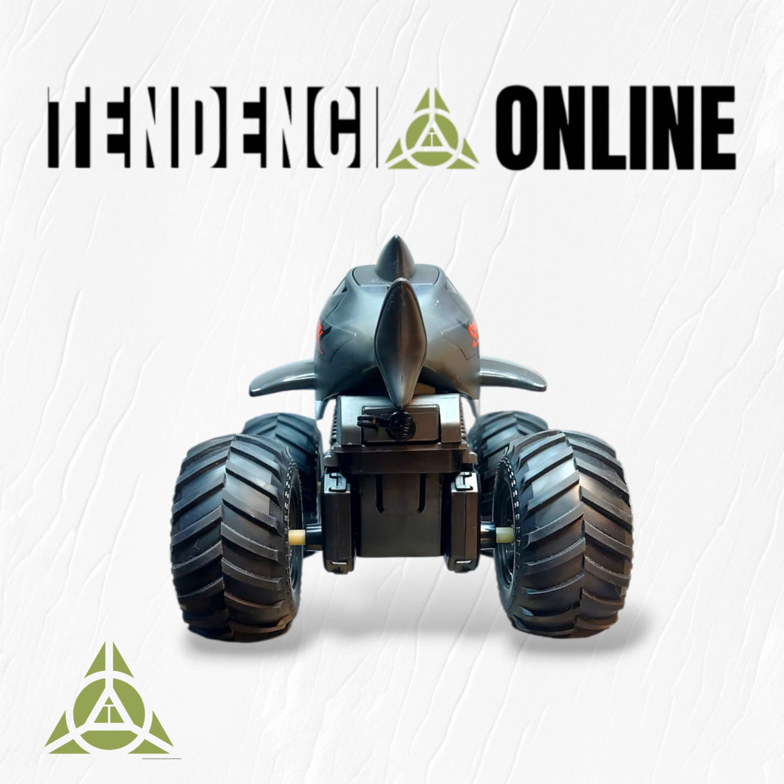 Carro RC Anfibio Shark - Todo Terreno con Lanzador de Agua 🦈💦